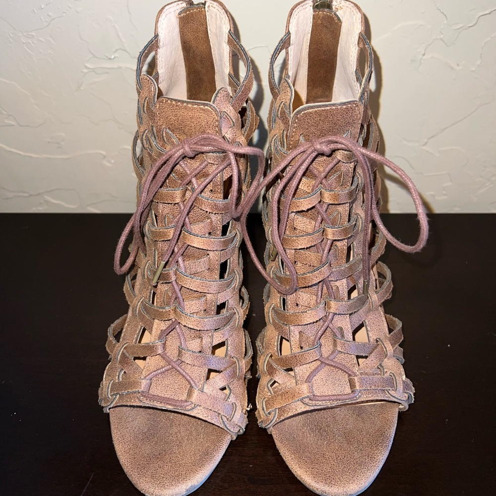 COPY - Not Rated Jacey Heeled sandal in tan